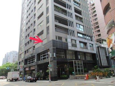 高雄苓雅法拍大樓-1